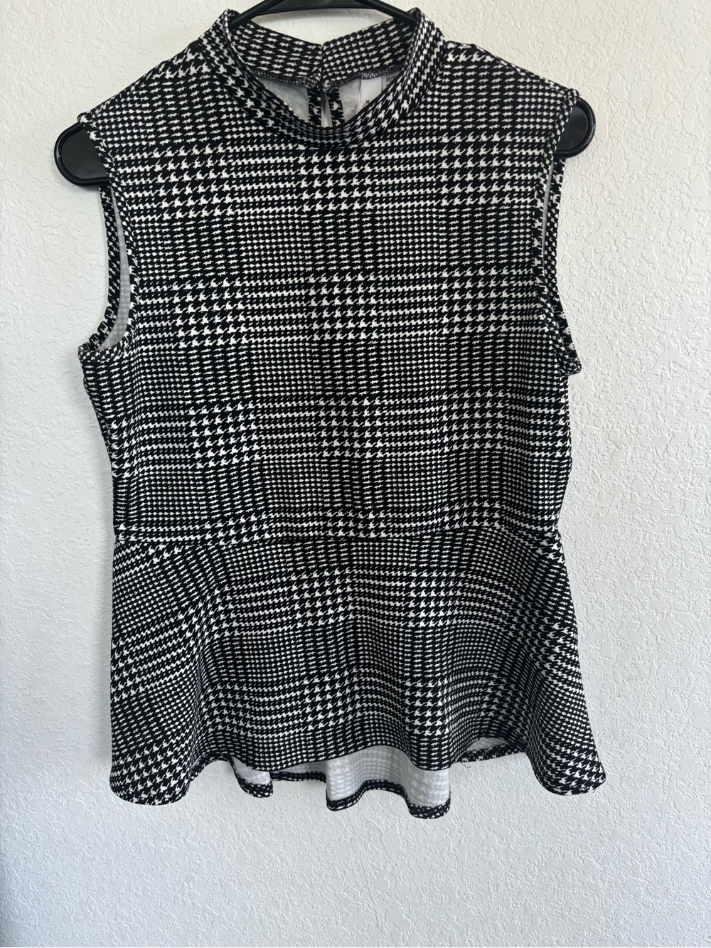 Jules & Leopold Black and White Houndstooth Peplum Top and Pencil Skirt Set